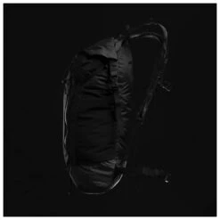 Matador Freerain22 Waterproof Packable Backpack - Walking Backpack 11 Matador Freerain22 Waterproof Packable Backpack - Walking Backpack -Stoic Store matador freerain22 waterproof packable backpack walking backpack detail 4