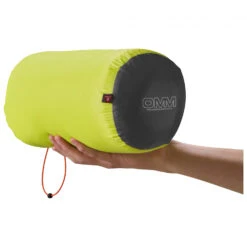 OMM Mountain Raid 233 - Synthetic Sleeping Bag 9 OMM Mountain Raid 233 - Synthetic Sleeping Bag -Stoic Store omm mountain raid 233 synthetic sleeping bag detail 4