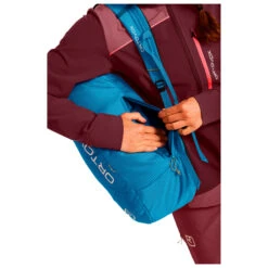 Ortovox Trad Zero 18 - Climbing Backpack 17 Ortovox Trad Zero 18 - Climbing Backpack -Stoic Store ortovox trad zero 18 climbing backpack detail 8