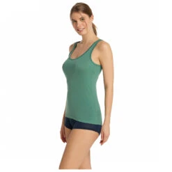 Stoic Women's Merino150 HeladagenSt. Tank - Merino Base Layer 17 Stoic Women's Merino150 HeladagenSt. Tank - Merino Base Layer -Stoic Store stoic womens merino150 heladagenst tank merino base layer detail 5