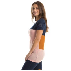 Stoic Women's MerinoMesh150 BensjonSt. II T-Shirt - Merino Shirt -Stoic Store stoic womens merinomesh150 bensjonst ii t shirt merino shirt detail 11